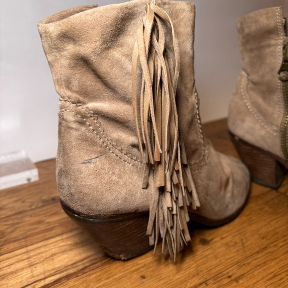 Sam Edelman Suede Fringe Ankle Boots Size 7M - Picture 10 of 13
